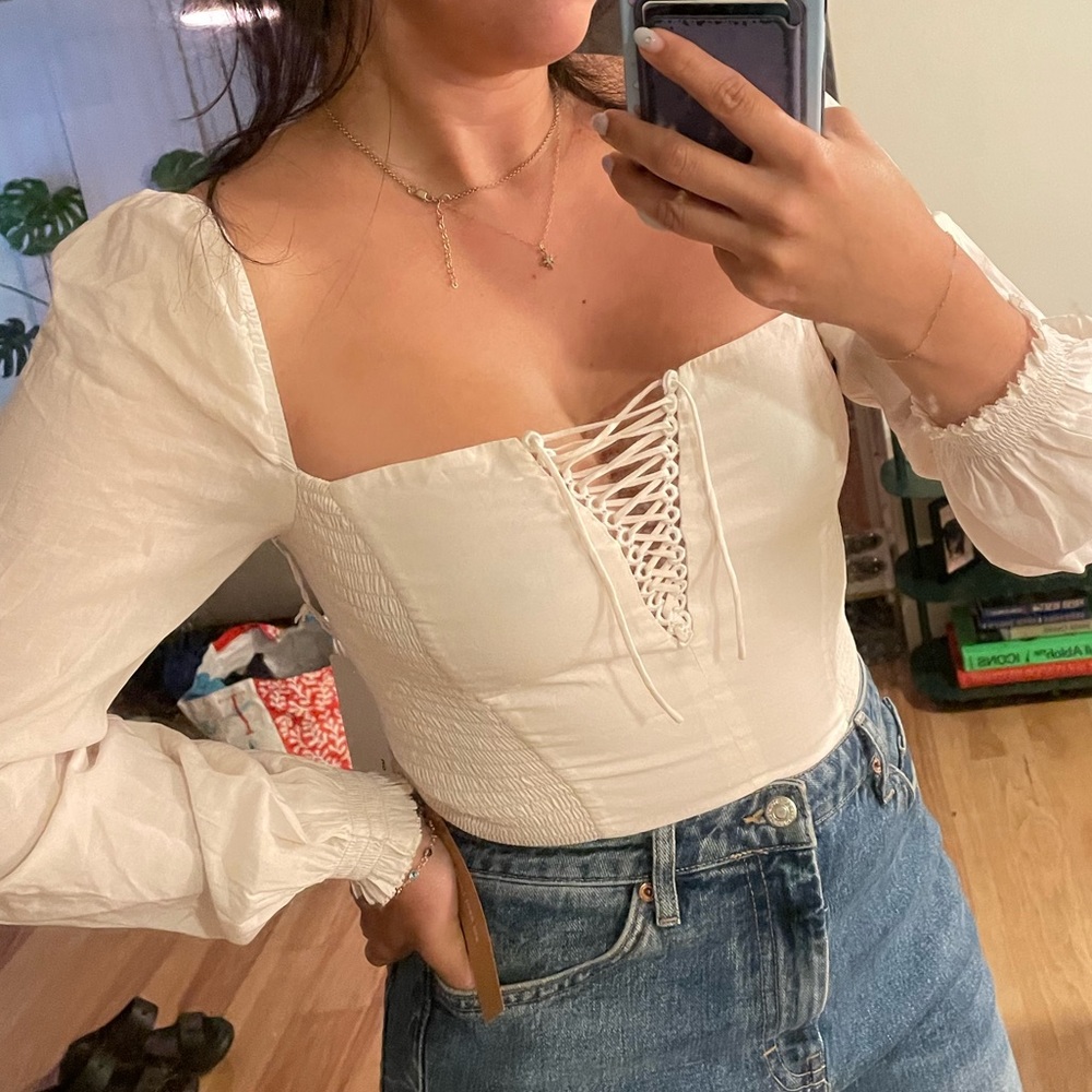 Reformation cream long sleeve top size 4 Nola